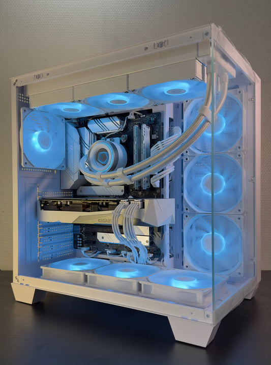 Ryzen 7 5700X + RTX 3070 | 32 GB DDR4